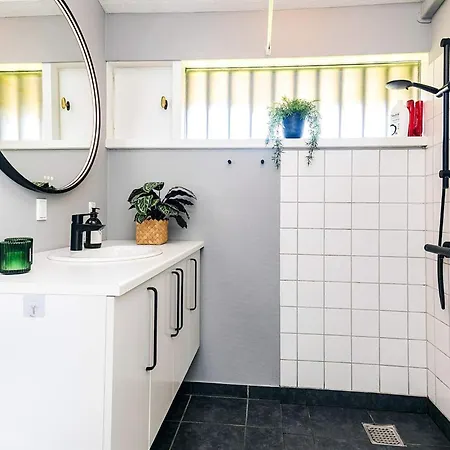 Nyaraló 4 Person On A In Karrebæksminde