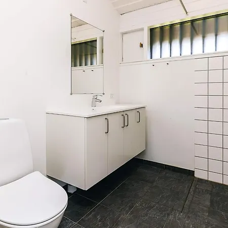 Nyaraló 4 Person On A In Karrebæksminde